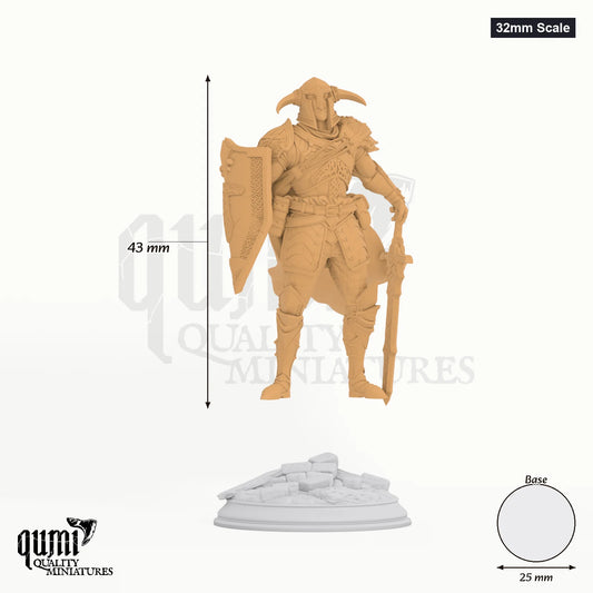 Champion Lizarin tabletop miniature (32mm Scale) - 43 mm tall, 25 mm base, 1+1 part assembly - DM Stash 3D print by Qumi