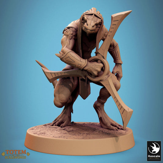 Tabletop RPG Miniature Lizardman Sneaky Murkborn 32mm Qumi Rescale Miniatures Humanoid Boomerang Ready Quality Miniatures - Qumi Wargaming Mini Model Figure