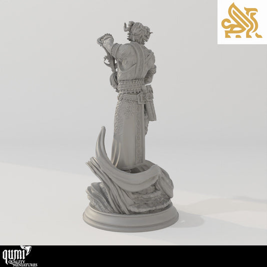 Side profile view of the Heron character bust displaying textured clothing and gear details
