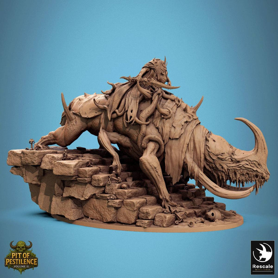 Seitenprofil der Tyrant of the Mawcoil Boss-Monster-Miniatur auf einem Felsbase