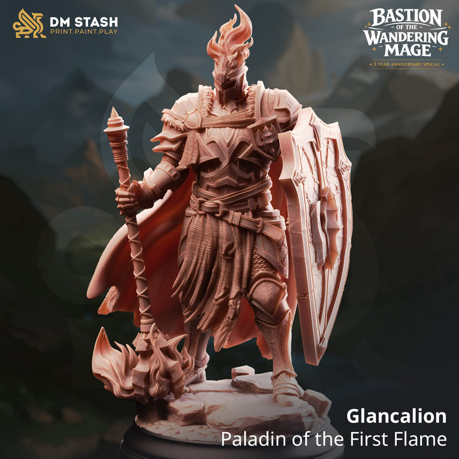 3D-gedruckte Glancalion Paladin Miniatur aus Kunstharz mit flammendem Helm und Schild auf felsiger Base.