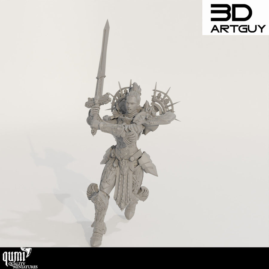 Paladin Miniatur aus Resin in Sturmangriff-Pose mit erhobenem Schwert, Frontalansicht.