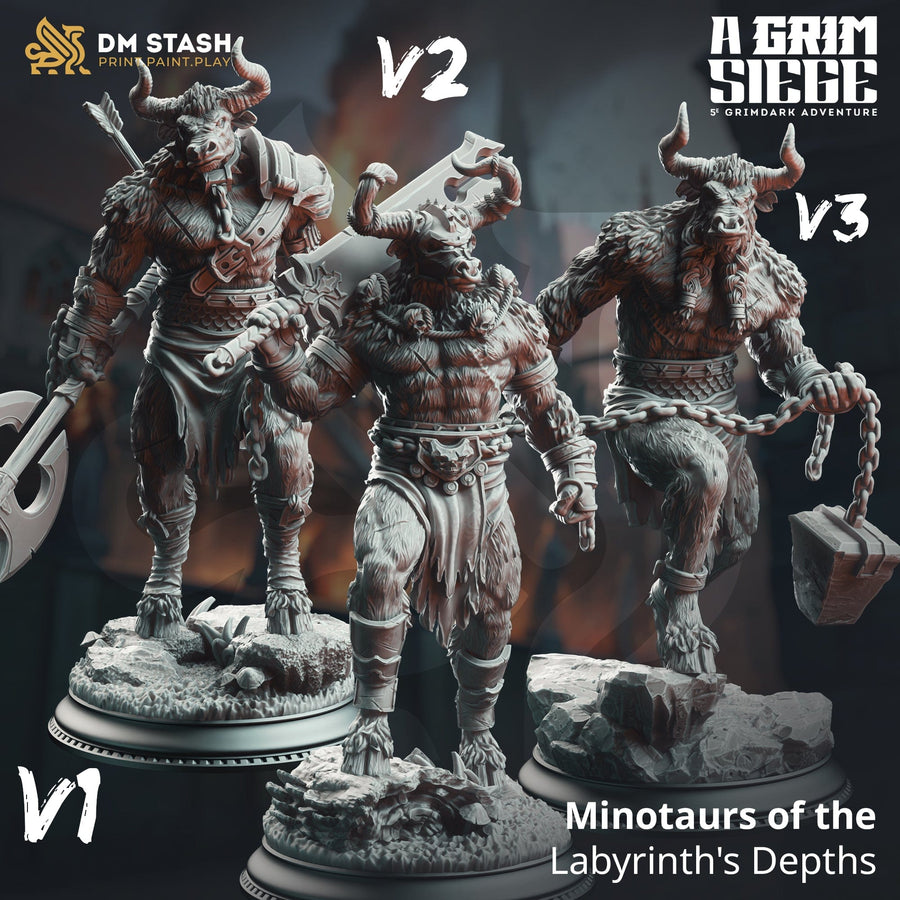 Drei verschiedene Minotaurus-Miniaturen aus Kunstharz in unterschiedlichen Posen mit Äxten und Ketten für Tabletop-Spiele.