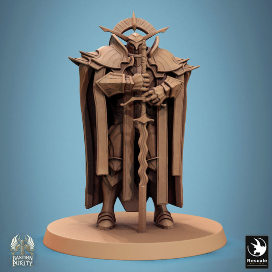 Tabletop RPG Miniature Aeterna Infantry General - 32mm Qumi - Rescale Miniatures V2 Great Sword Stand Quality Miniatures - Qumi Wargaming Mini Model Figure