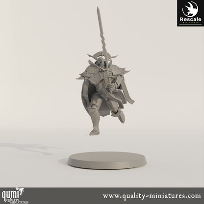 Aeterna Infantry General - 32mm Tabletop RPG Mini - Qumi - Rescale Miniatures