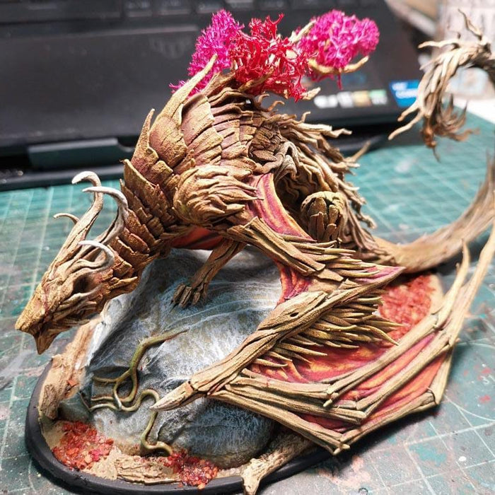 schön bemalt von  — Drachenfigur Briar Dragon 32mm Rescale Miniatures
