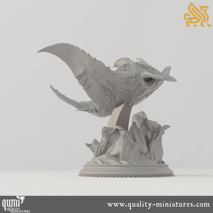 Tengaraya - Flying Sea Ray - 32mm Tabletop RPG Mini - Qumi - DM Stash