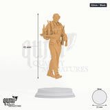 Aimar Vampiric Vintner Tabletop-Miniatur (32mm / Mask) - 41 mm hoch, 25 mm Base - DM Stash 3D-Druck von Qumi