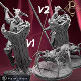 Vergleichsansicht der V1 und V2 Ritter Spinnenbrut Miniatur mit begleitenden Spinnenmodellen
