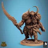 Pestilent Brute Monster Miniatur mit massiver geschwungener Klinge, Seitenansicht
