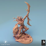 Tree monster miniature, front-left angle, dynamic pose with claws ready.