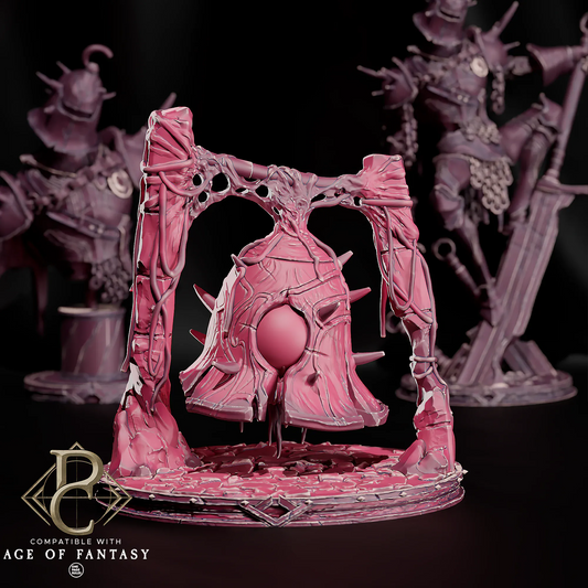 Ein 3D-gedrucktes Rotknell-Geländestück mit hängender Glocke aus Kunstharz auf einem gepflasterten Sockel.
