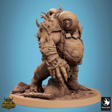 Detailed 3D-printed Gutspawn miniature with chains and spikes seen from the side