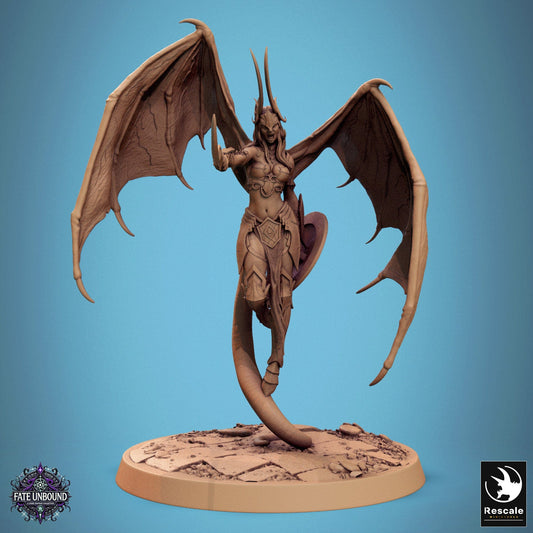 Tabletop RPG Miniature Female Cambion 32mm Qumi Rescale Miniatures Sword Taunt Quality Miniatures - Qumi Wargaming Mini Model Figure