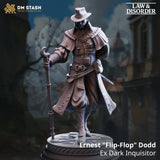3D-gedruckte Inquisitor-Miniatur aus grauem Resin mit Hut und Mantel, eine Stabs-Waffe haltend