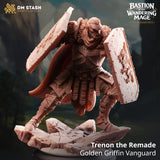 Trenon the Remade Ork-Miniatur mit zwei Schilden in Kampfpose auf einem Steinsockel, 3D-gedruckt aus Harz.