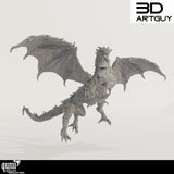 Seitenansicht einer detailreichen Fantasy-Drachen-Miniatur in einer dynamischen Flugpose.