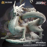 3D-gedruckte Resin-Miniatur des Östlichen Drachen Shinkoryu in dynamischer Pose auf einem Felsensockel