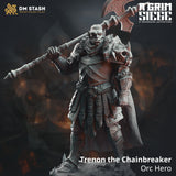 3D-gedruckte Resin Miniatur von Trenon dem Kettenbrecher, einem imposanten Orc Helden mit einer großen Streitaxt auf der Schulter