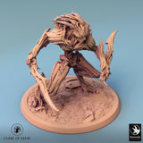 Humanoid Archer Tabletop Miniature - Branchblades by Qumi, 3D printed resin tabletop miniature for RPGs, wargaming and painting