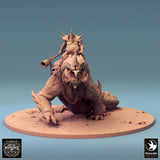 Front view of the armored fighter mounted on the sludgeborn creature